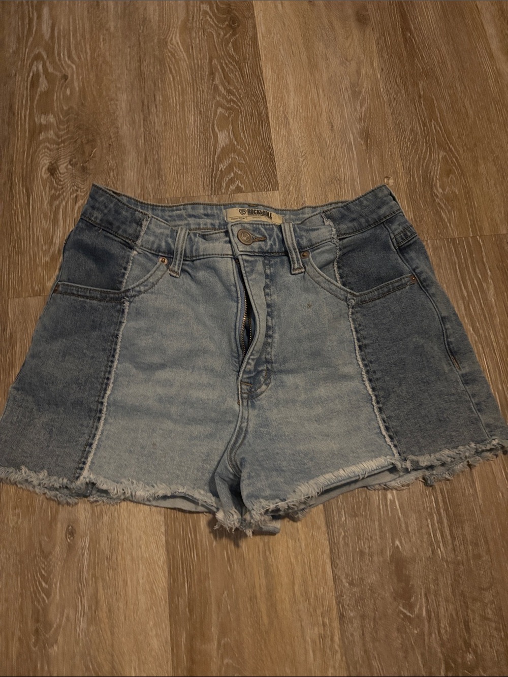 High-Rise Two-Tone Denim Shorts - Light Blue